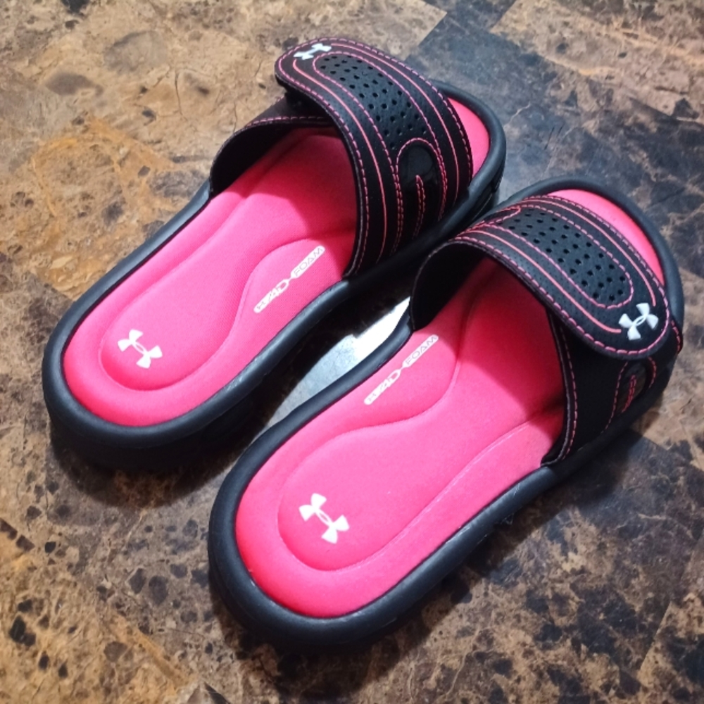 Under armour pink girls sandels